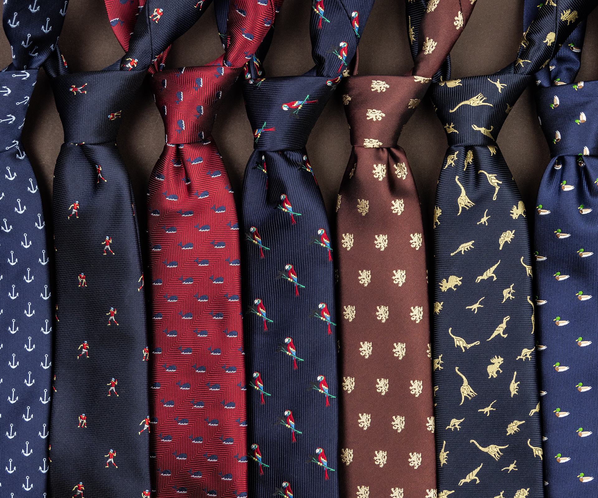 Novelty ties and bow ties